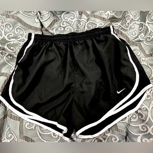 Black Nike shorts